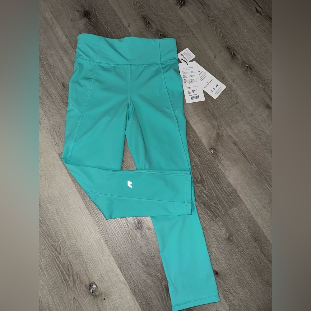 Aqua capri leggings